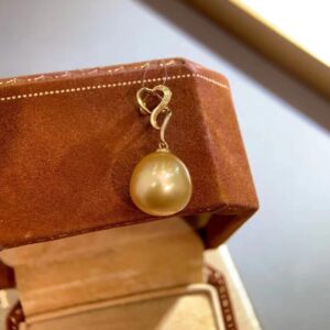 18K Gold Pearl Drop Necklace